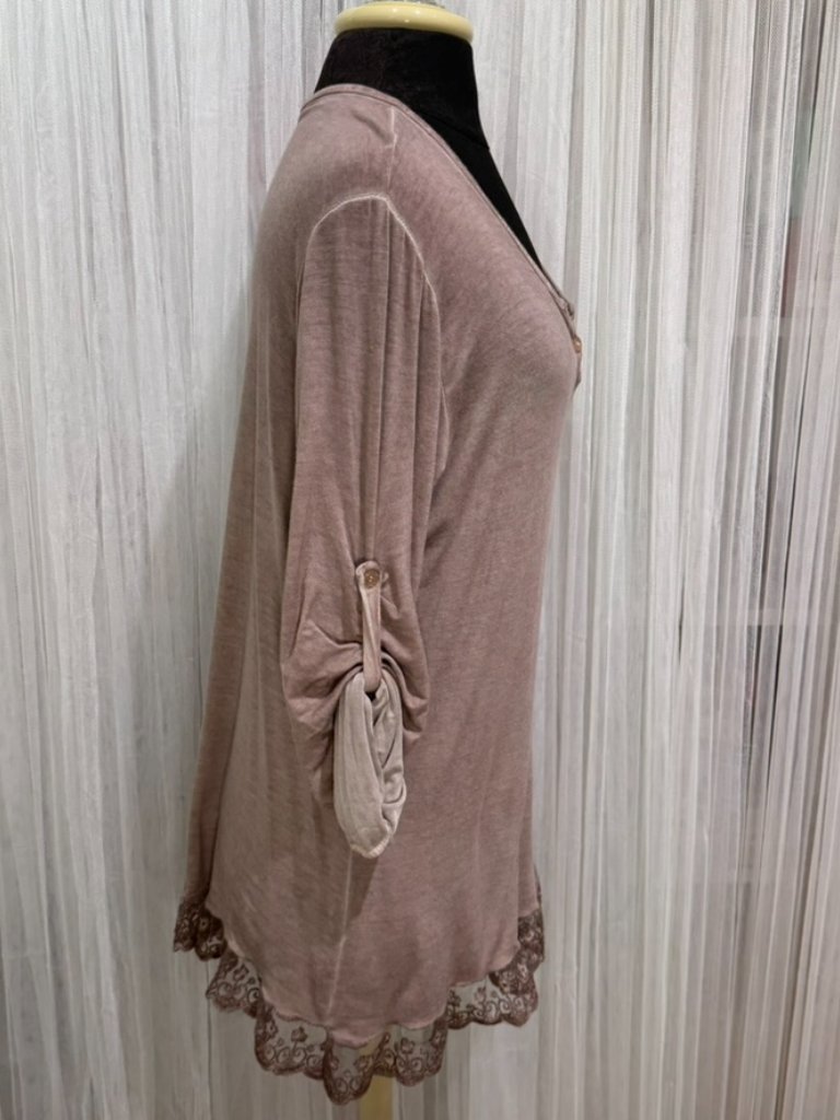 Nwt Luna Taupe Knit Lace Hem Roll Tab Sleeve Top Made In Italy Size Medium — image 4 of 8